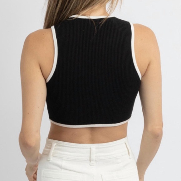 Olivaceous | Rena Ribbed Crop in Black/Ivory - Picture 2 of 9